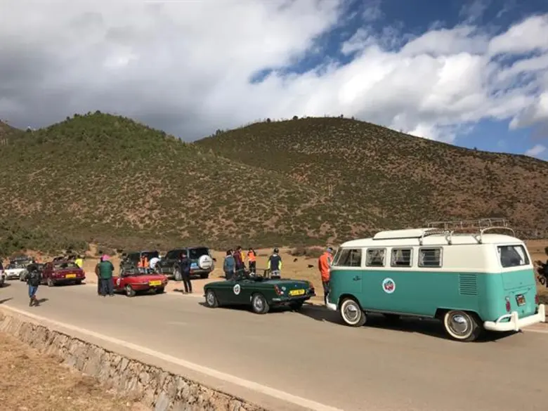 ขบวนรถคลาสสิคจากสมาคมรถคลาสสิคแห่งฮ่องกงไ...