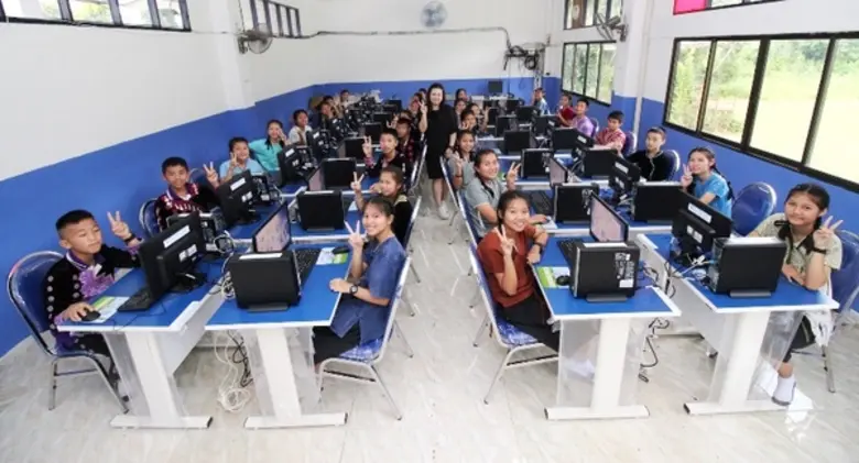 โครงการไทยซัมซุงประกันชีวิต เพื่อน้องได้เรียน ปี 6