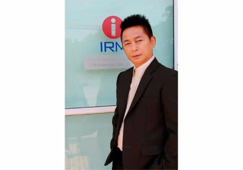 นายธนันทร์เอก หวานฉ่ำ ประธานเจ้าหน้าที่บร...