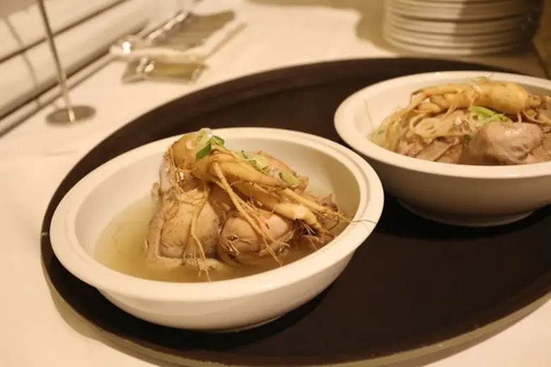 aT center เผยสรรพคุณมหัศจรรย์จากโสมเกาหลี ผ่านเมนูสุขภาพ “ซัมเกทัง”