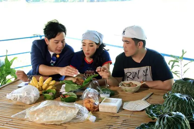 ทีวีไกด์: รายการ “ตลาดเด็ดประเทศไทย” “แจ็ค แฟนฉัน” จับมือ “เฟี้ยวฟ้าว สุดสวิงริงโก้” ลองของ!!! ขอยืมเงินกำนัน ใน “ตลาดเด็ดประเทศไทย”