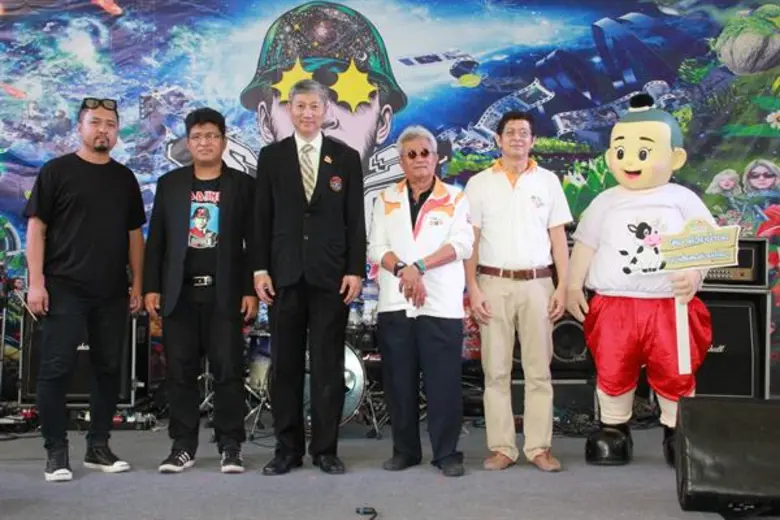 ได้ฤกษ์แถลงข่าวอย่างเป็นทางการ “โคตรอินดี้เทศกาลดนตรีเพื่อสุขภาพแห่งชาติ ครั้งที่ 13” ตอนโคตรอินดี้พาซ่าส์ : KODINDY P(L)AZA กลับมาครั้งใหม่โคตรใหญ่กว่าเดิม เพิ่มเติมเป็น 8 เวที !!!