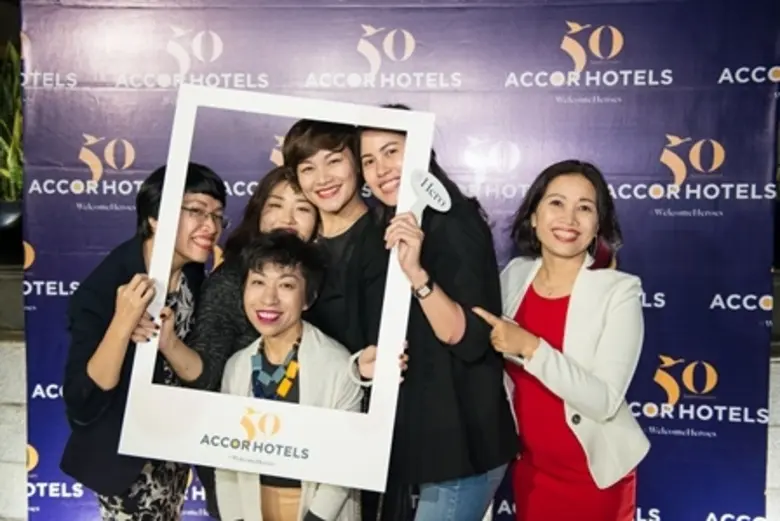 วีรบุรุษผู้ทุ่มเทต่อประโยชน์ของชุมชนจะได้...