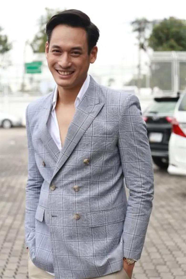 พล พูลภัทร โดนใจบทหมอปากร้ายแต่ใจดี เจอฤทธิ์ฮา ค่อม ชวนชื่น ทำเจ้าตัวกลั้นไม่อยู่