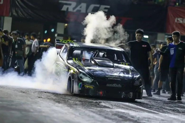 อีซูซุท้าประลองความเร็ว! เฟ้นหาสุดยอดรถ “อีซูซุดีแมคซ์” ในงานแข่งปิกอัพดีเซลควอเตอร์ไมล์แห่งปี “Isuzu Race Spirit 2017” รอบชิงชนะเลิศ