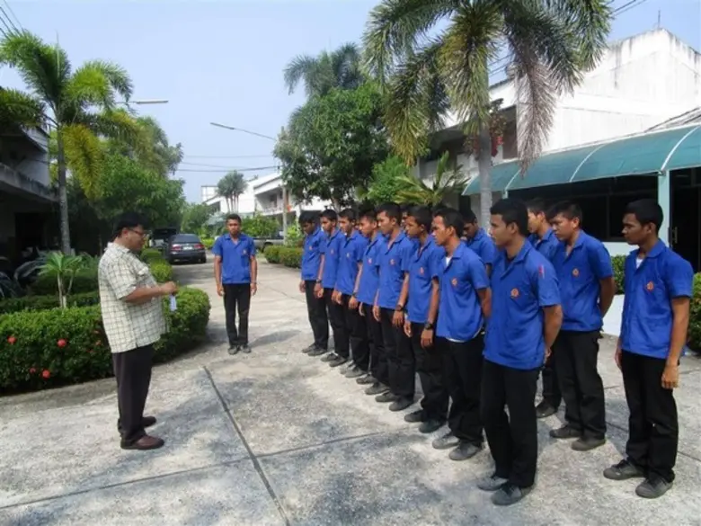 ก.แรงงาน ร่วม รร.พระดาบสยะลา ฝึกทักษะช่าง สร้างอนาคตผู้ด้อยโอกาส