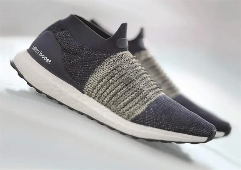 อาดิดาสเปิดตัว “อัลตร้าบูสท์” รุ่น “ไร้เชือก” (ULTRABOOST LACELESS) นวัตกรรมรองเท้าวิ่ง 2 สีใหม่ล่าสุด