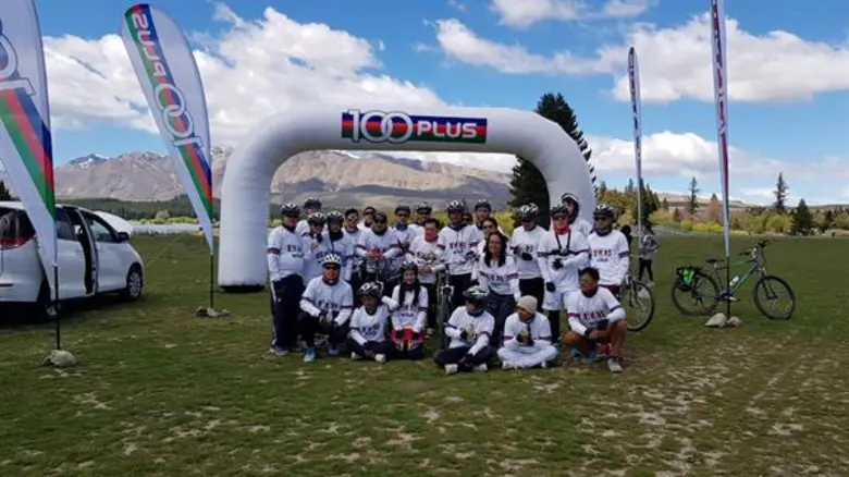 "ตูน บอดี้สแลม – โจอี้ บอย” แท็กทีมเปิดประสบการณ์ซ่าสุดแอ็คทีฟ ที่ดินแดนสุดขอบโลกกับ “100พลัส ปั่นลัดฟ้า 2 ตอนกอดนิวซีแลนด์”