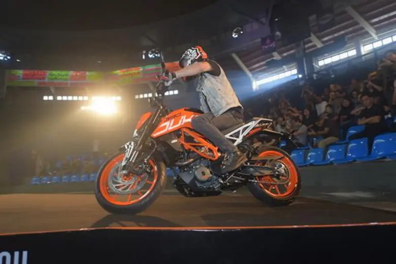 สิ้นสุดทุกการรอคอย เบิร์นรับเบอร์เปิดตัว “KTM 390 DUKE” โฉมใหม่ เอาใจสาวกสองล้อสายสตรีทพันธุ์ดุ