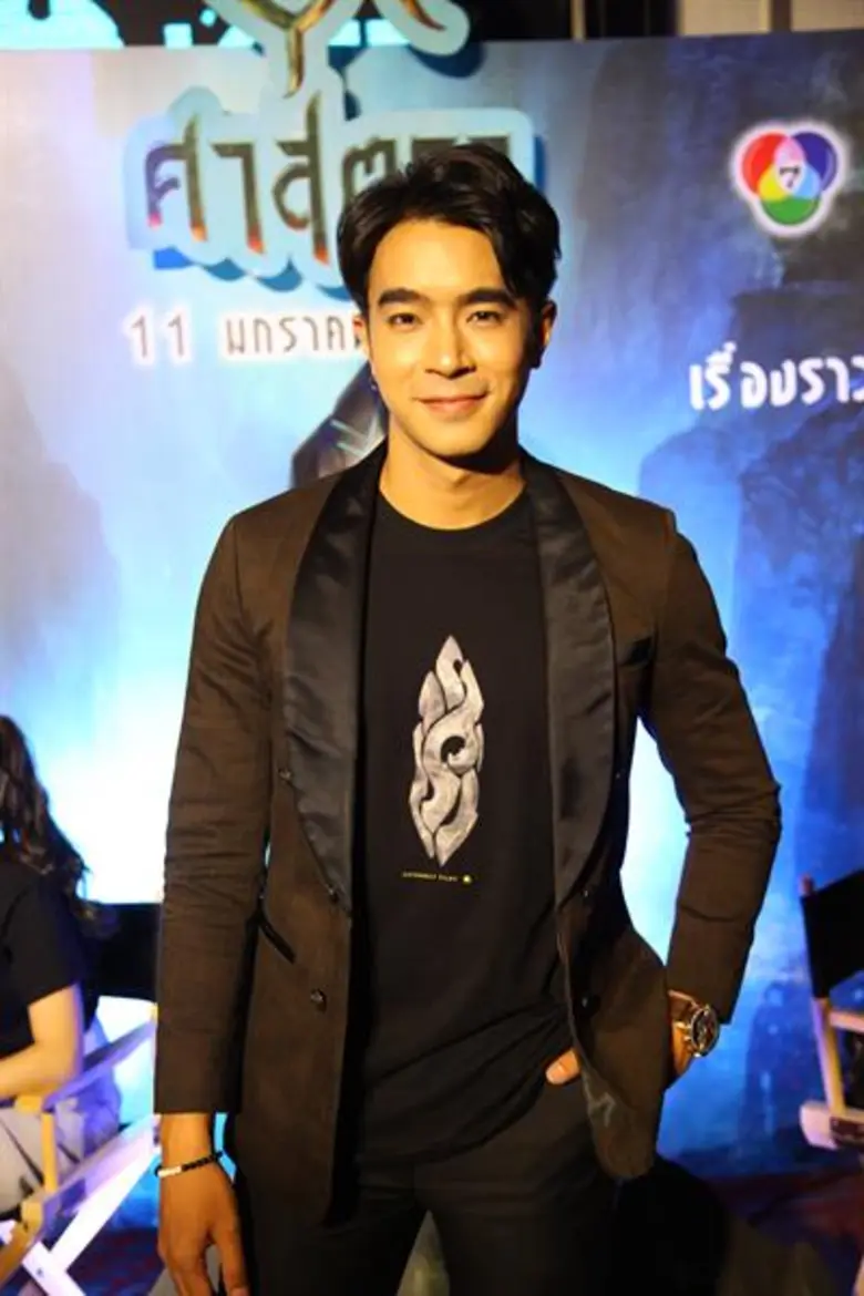 เอ็กฟอร์แมท ฟิล์มส์ และ เอ็ม พิคเจอร์ส เป...