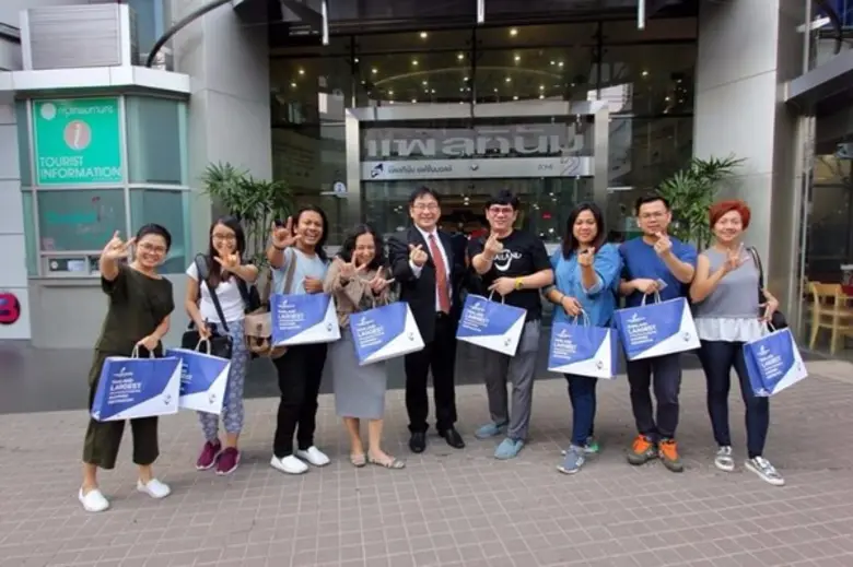 คุณสมชาย วรุณพันธุลักษณ์ รองกรรมการผู้จัด...