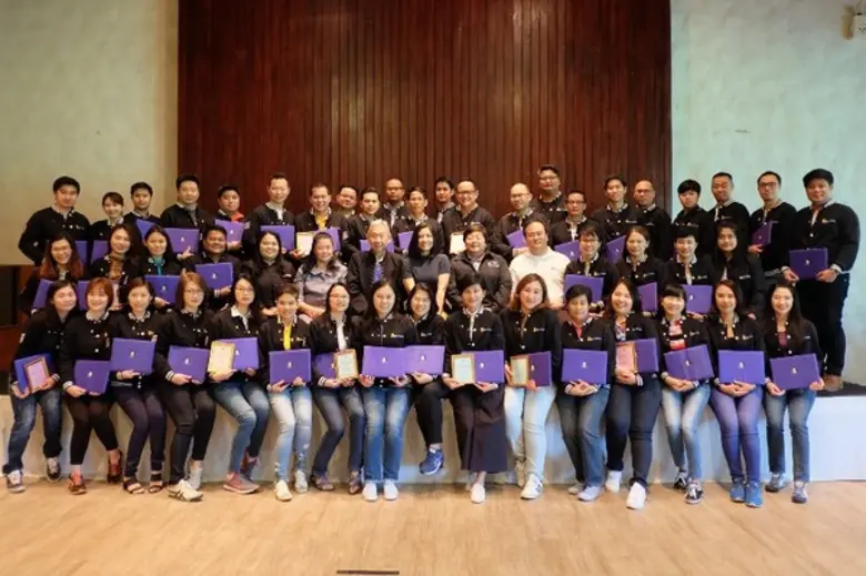 นายจีรพันธ์ อัศวะธนกุล นายกสมาคมประกันวิน...