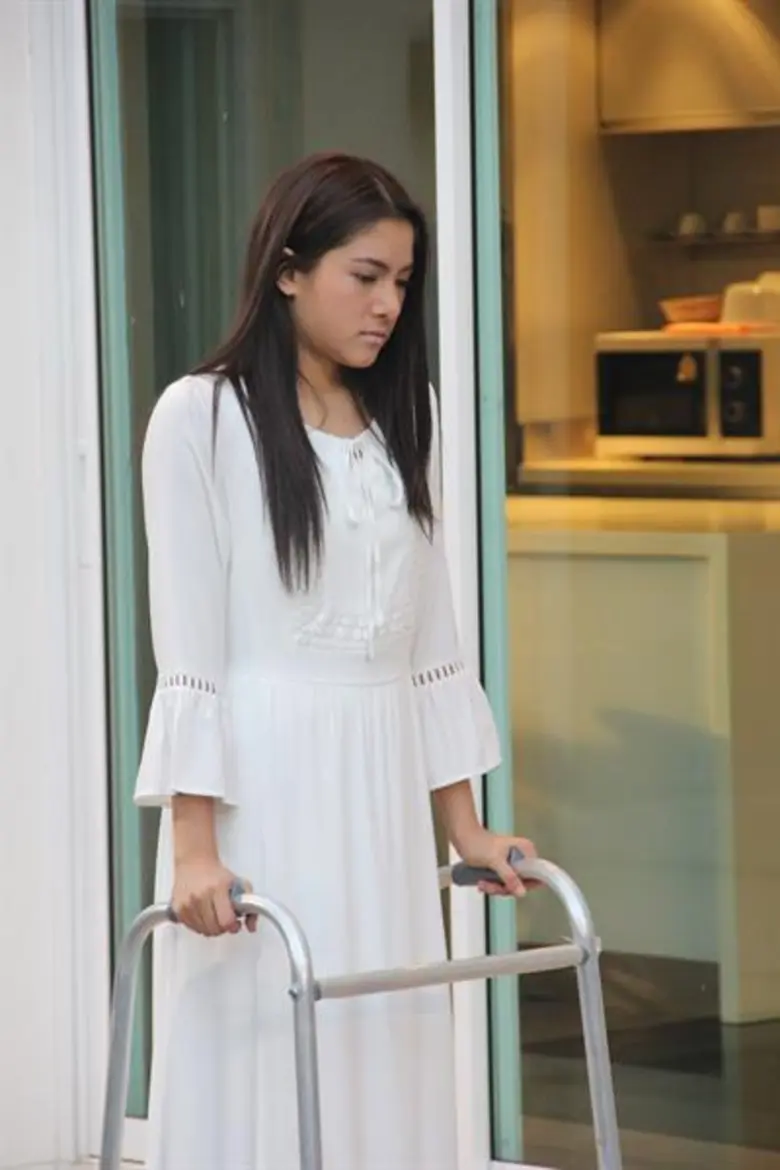 “เดือนประดับดาว” พร้อมเสิร์ฟความแซ่บ รักแสบสลับคู่ “ชาคริต – บอม – พรีม” ฟอร์มทีมลงจอช่อง 3