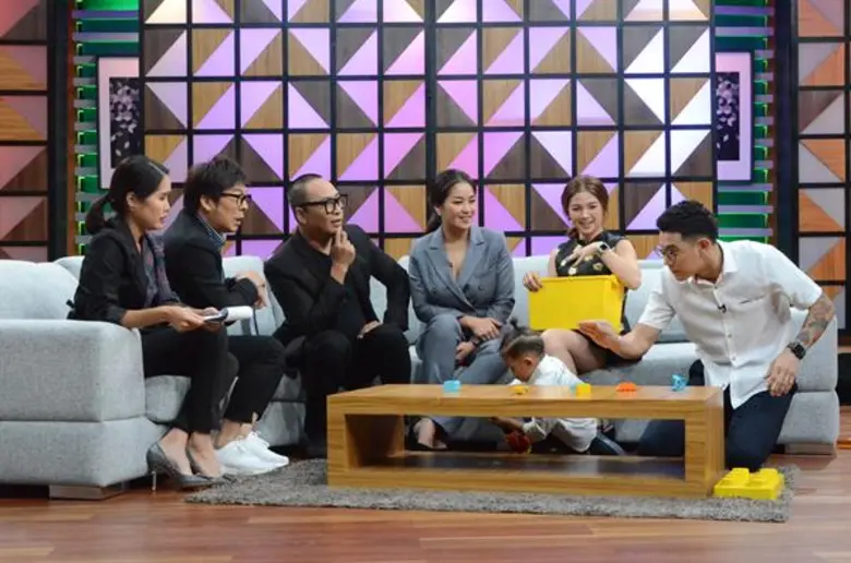 ทีวีไกด์: รายการ “เจ๋อกันวันเสาร์” “แม่จูน-แม่ฮารุ” จัดหนัก!! แท็กทีมเผาสามีกลางรายการ!! “เจ๋อกันวันเสาร์”