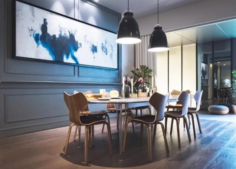 Tela Thonglor x Fritz Hansen พลิกโฉมเทลล่า ทองหล่อ ให้เป็นผืนผ้าใบแห่งความหรูหรา สง่างาม เผยไลฟ์สไตล์เหนือระดับด้วยเฟอร์นิเจอร์สุดคลาสสิคตลอดกาลจากฟริตซ์ ฮานเซ่น