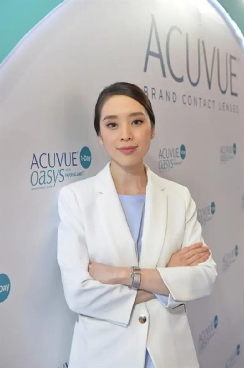 จอห์นสัน แอนด์ จอห์นสัน วิชั่น เปิดตัวคอนแทคเลนส์รายวันชนิดใหม่ อีกขั้นกับเทคโนโลยีการออกแบบเลนส์ให้เข้ากับชั้นน้ำตา พร้อมเผยโฉมแบรนด์ แอมบาสเดอร์คนล่าสุด 'มาริโอ้ เมาเร่อ’