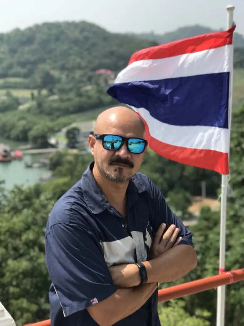 “ไมค์ พลภัทร เวลส์ช” นักแสดงอารมณ์ดี เตรียมปลูก "ต้นราชพฤกษ์ " จากดิน 77 จังหวัด ใน โครงการ "แผ่นดินทองของพ่อหลวง “เก็บธุลีพระบาทกลับมาบ้านพ่อ” 5 ธันวาคมนี้ ที่หัวหิน