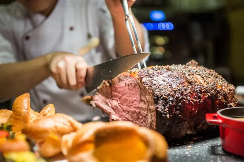 ร่วมเฉลิมฉลองวันพ่อแห่งชาติไปกับแกรนด์ ซีฟู้ด บุฟเฟ่ต์ ที่ห้องอาหารออร์คิด คาเฟ่