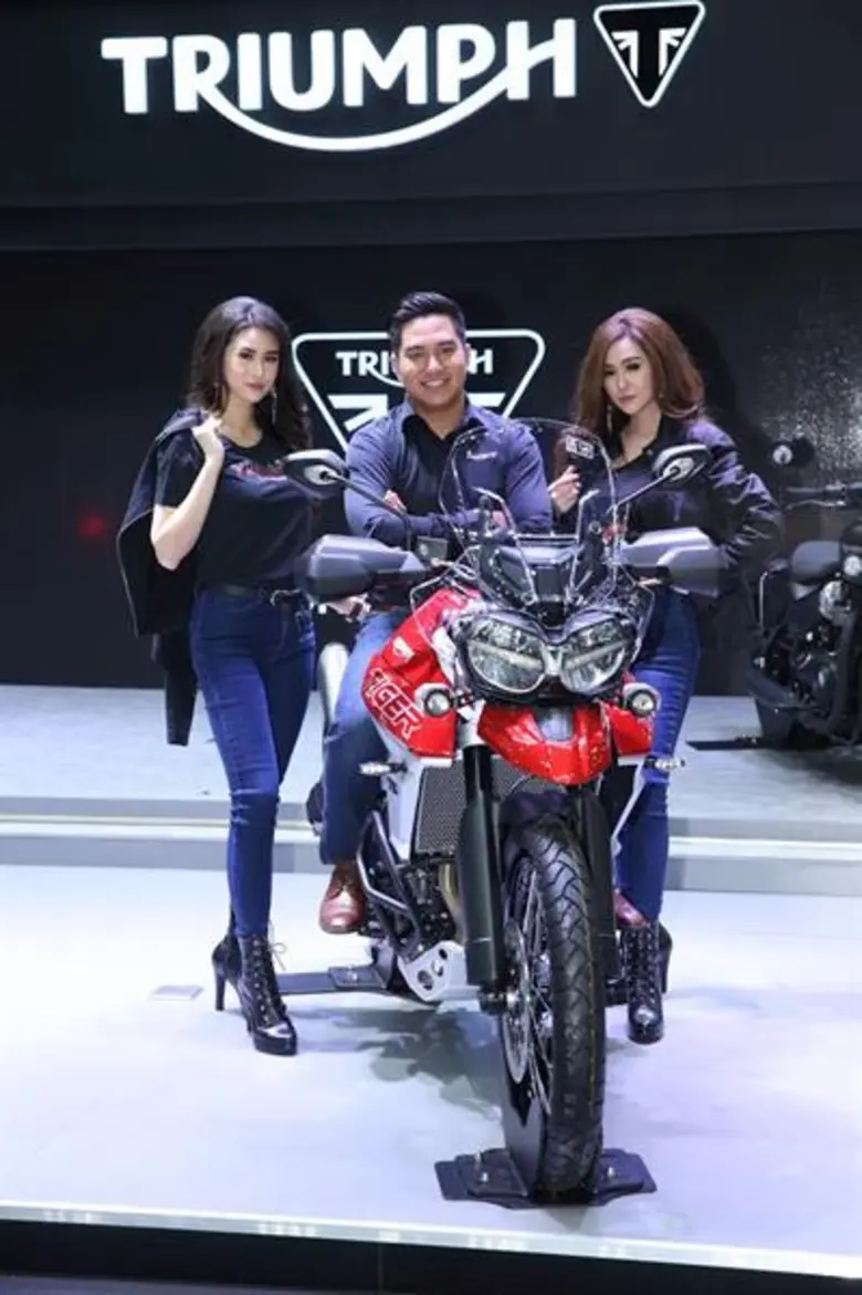 นายจักรพงษ์ ศานติรัตน์ ผู้จัดการทั่วไป บร...