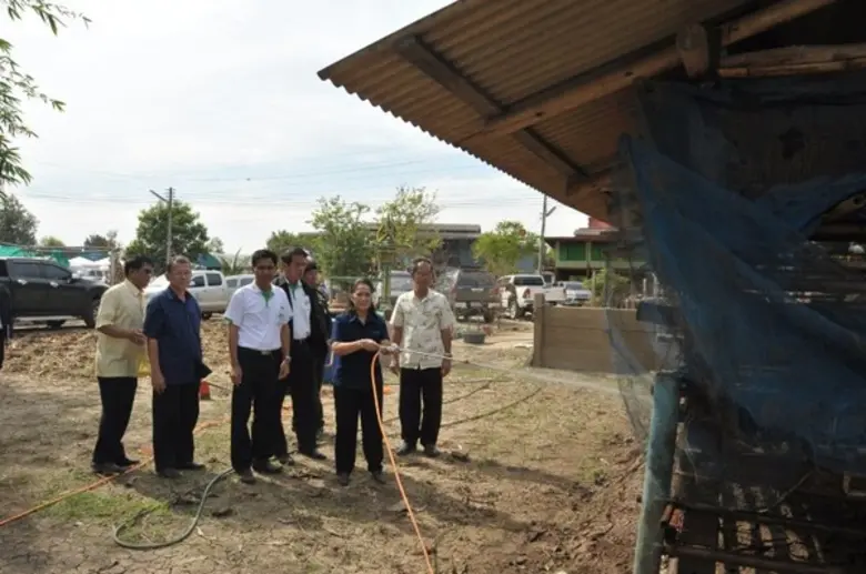 กรมส่งเสริมการเกษตรฯ นำทีม “เกษตรอาสาร่วมใจ ฟื้นฟูผู้ประสบอุทกภัยหลังน้ำลด” ในพื้นที่ อ.ป่าโมก จ.อ่างทอง