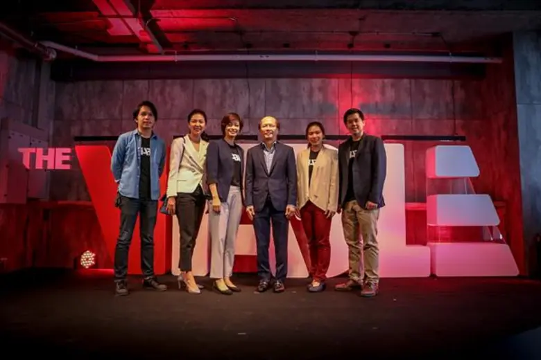 สุเทพ อุ่นเมตตาจิต (ที่สามจากขวา) กรรมการ...