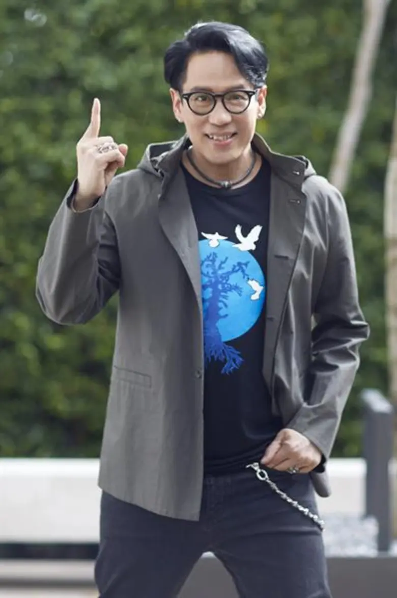 “เบิร์ด ธงไชย” นำทีมศิลปินร่วมส่งกำลังใจถึง “ตูน”