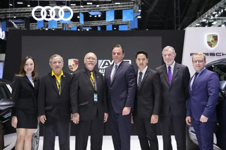 ปอร์เช่ ประเทศไทย เปิดตัว คาเยนน์ เอส ใหม่ (The new Cayenne S), พานาเมร่า 4 อี-ไฮบริด เอ็กซ์เซคคูทีฟ (Panamera 4 E-Hybrid Executive) และ พานาเมร่า 4 อี-ไฮบริด สปอร์ต ทัวริสโม่ (Panamera 4 E-Hybrid Sport Turismo) ครั้งแรกในประเทศไทย