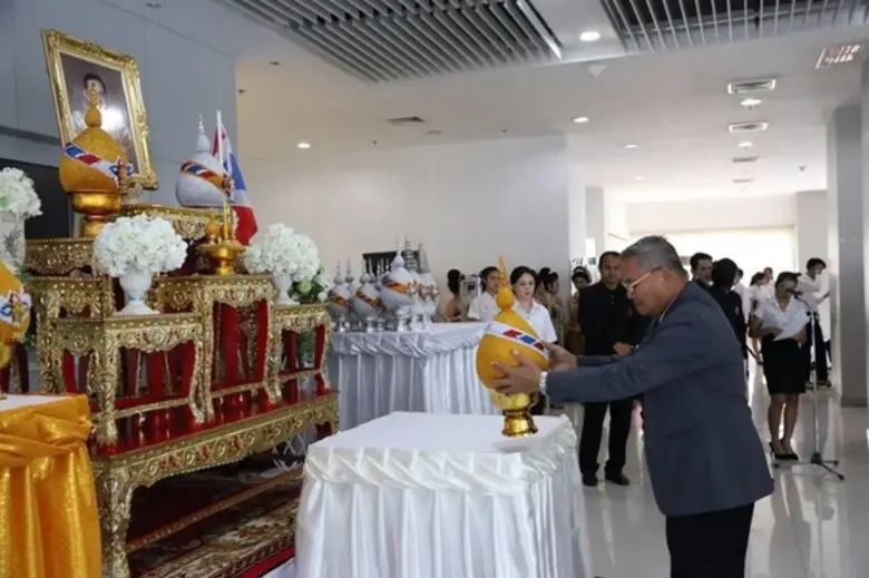เฉลิมพระเกียรติ ร.๙ ... ม.ศรีปทุม ร่วมถวายราชสักการะ “วันคล้ายวันพระราชสมภพ”