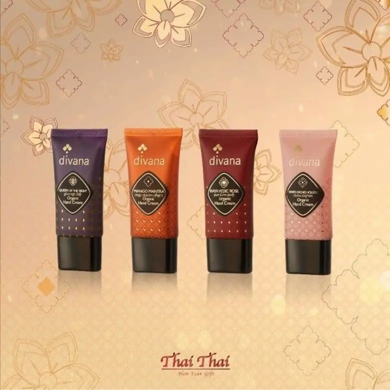 ดีวานา ส่งความสุขกับชุดของขวัญ "ไทยไทย"