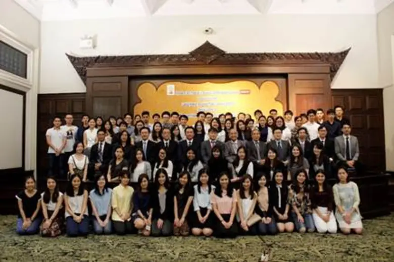 บริษัทหลักทรัพย์ โนมูระ พัฒนสิน จำกัด (มห...