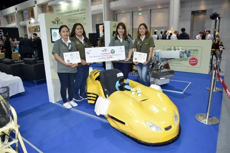 “TINY URBAN SCOOTER” ชนะเลิศประกวด “นวัตกรรมยานยนต์ ครั้งที่ 8”