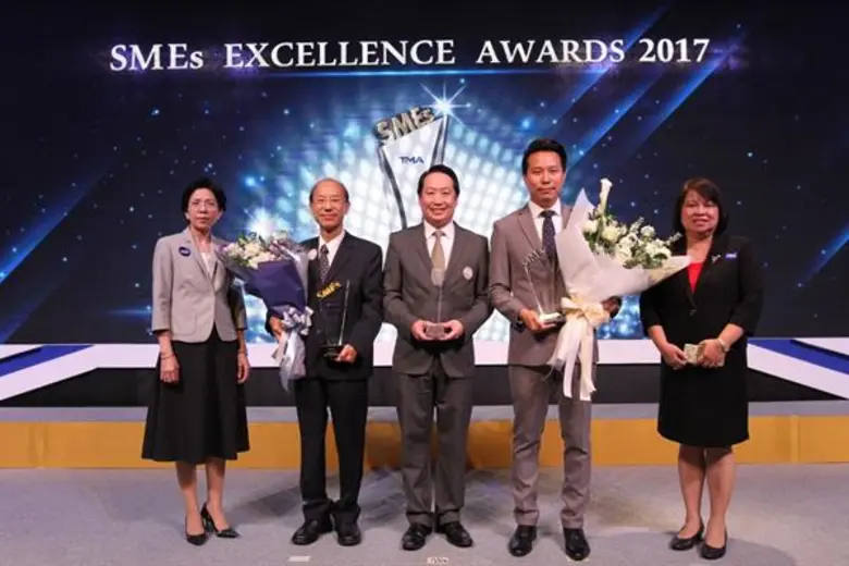 นายกนกศักดิ์ โมกขมรรคกุล ผู้ช่วยผู้จัดการ...