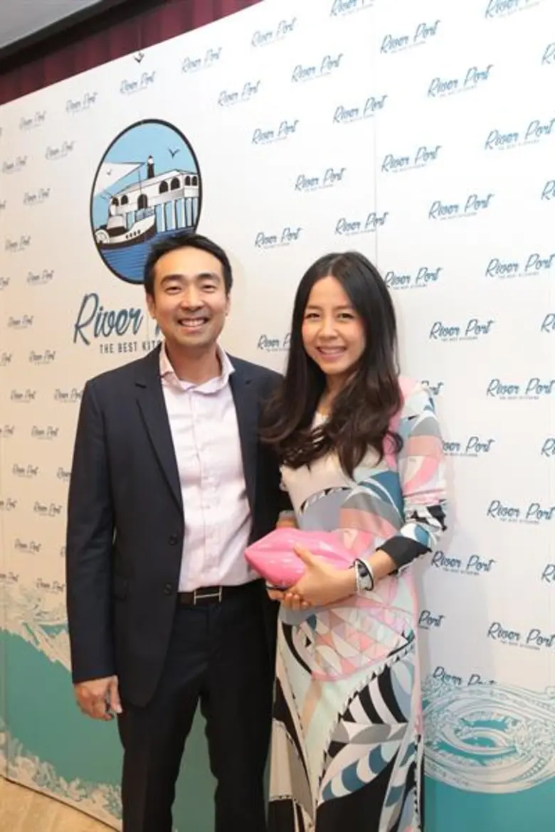 “ริเวอร์ พอท” ร้านอาหารฟิวชั่นพรีเมี่ยม ศูนย์กลางความสุขสุดหรูริมแม่น้ำเจ้าพระยา เปิดตัวพร้อมรับทั้งชาวไทย-ต่างชาติ ด้วยบรรยากาศอันรื่นรมย์ และโชว์สุดเอ็กซ์คลูซีฟ