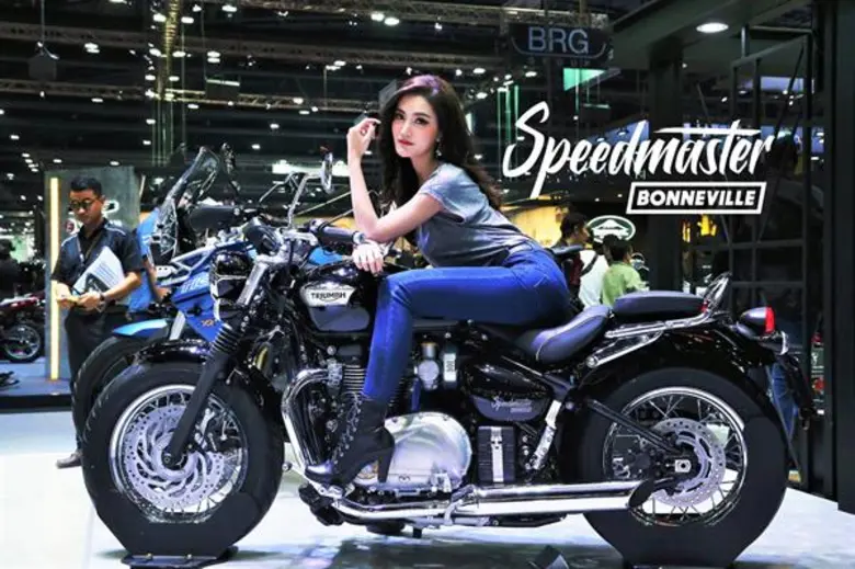 ส่อง “ไทรอัมพ์ เกิรล์” พร้อมชมบูธ “ไทรอัมพ์ มอเตอร์ไซเคิลส์” ในงานมอเตอร์เอ็กซ์โป 2017