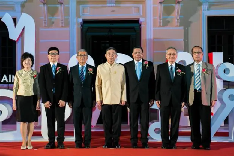 พลอากาศเอก ดร.ประจิน จั่นตอง รองนายกรัฐมน...