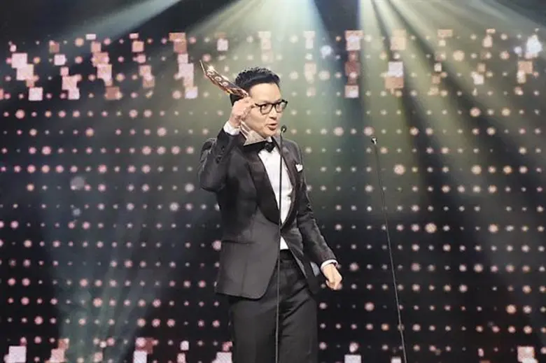 บริษัท เซ้นส์ เอนเตอ­ร์เทนเมนท์ จำกัด สร้...