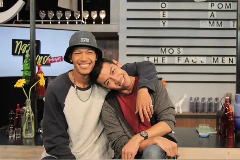 ทีวีไกด์: รายการ “ทอล์ก-กะ-เทย Tonight” “ป๋อมแป๋ม” อัพเดทหัวใจ “ต้าเหนิง” บุกบ้าน “มอส เดอะเฟสฯ” ใน “ทอล์ก-กะ-เทย Tonight” 10 ธ.ค.นี้