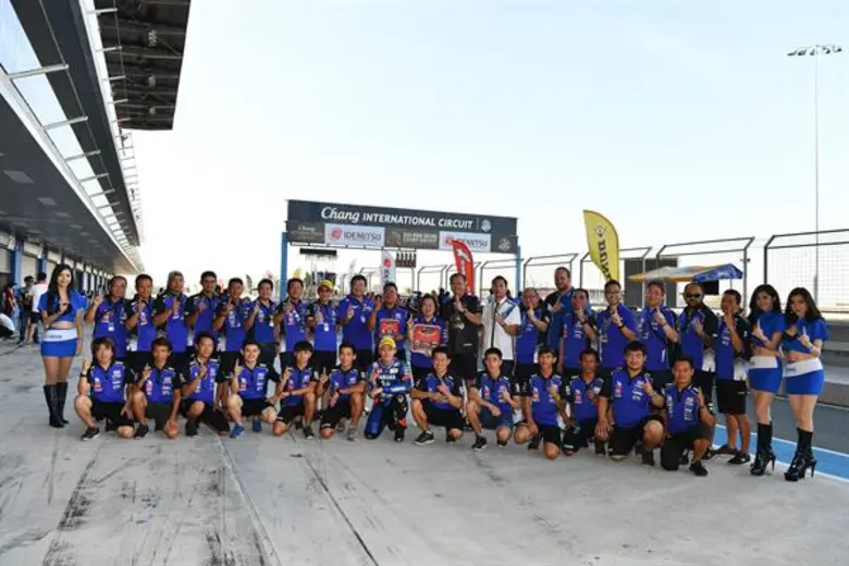 นักบิดไทยยามาฮ่าฟอร์มเหนือชั้น ผงาดยืนโพเ...