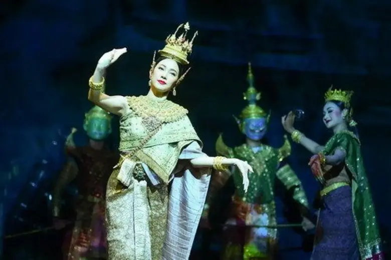 กลุ่มทรู ร่วมกับ ม.ล.พันธุ์เทวนพ เทวกุล จัดการแสดงชุดพิเศษ Musical Theater Show “วิพิธทัศนาร่วมสมัย ราตรีศรีอโยธยา”