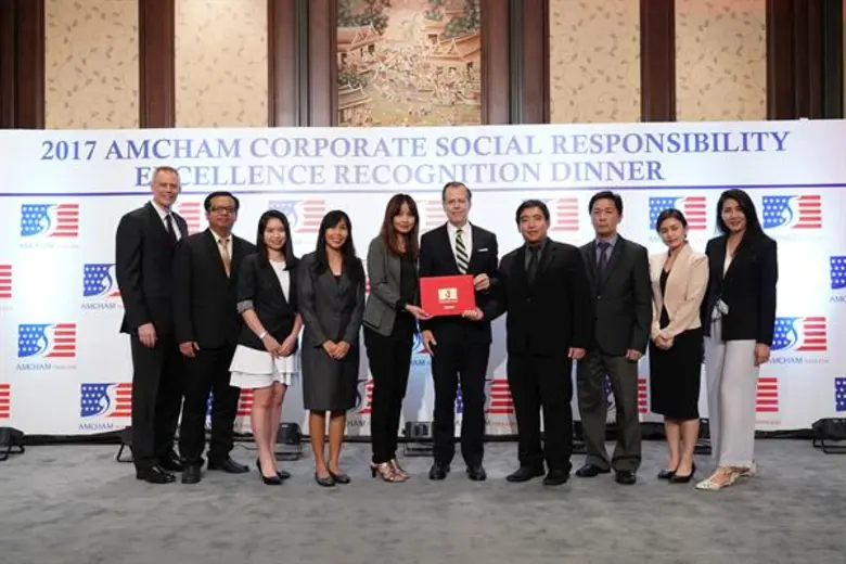 คำบรรยายใต้ภาพ: เอกอัครราชทูตกลิน ที. เดว...