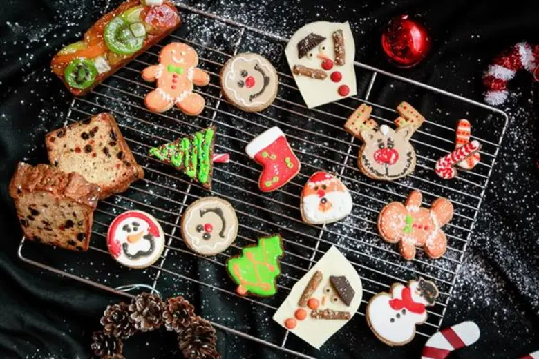 เติมความสุขล้นในเทศกาลปีใหม่นี้ ที่โรงแรมพูลแมน กรุงเทพ จี (สีลม)