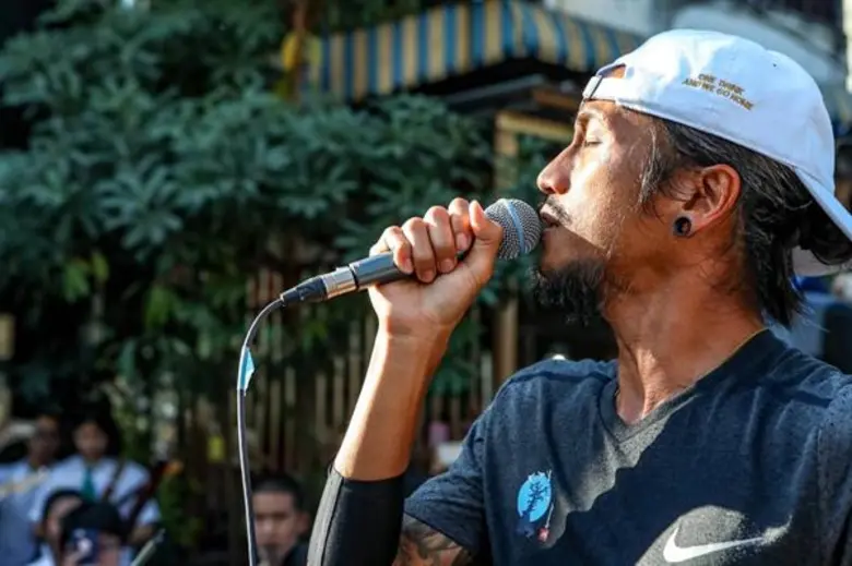 ยังคงมุ่งมั่นไปที่เป้าหมายที่ วางไว้สำหรั...