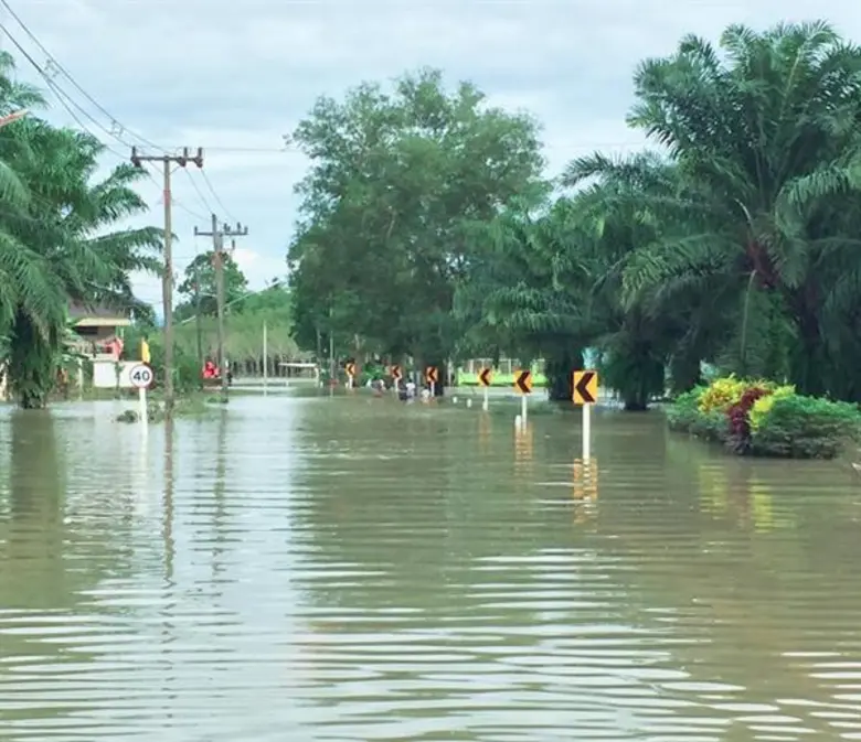 ม.อ.ตรัง ลงพื้นที่น้ำท่วม อำเภอกันตัง - เมืองตรัง ต่อเนื่องเป็นวันที่ 3