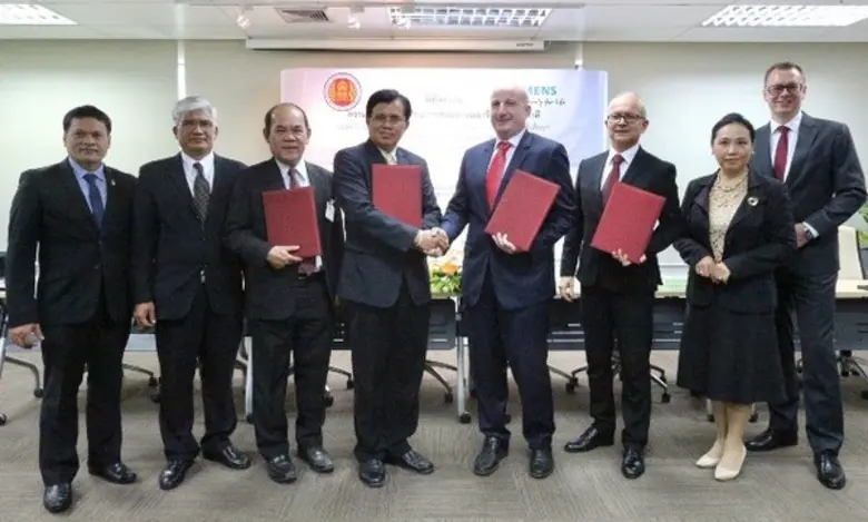 ซีเมนส์ นำโดย มร.มาร์คุส ลอเรนซินี่ (ที่ ...