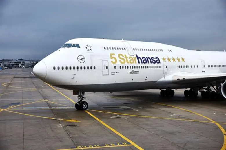 ลุฟท์ฮันซ่าครองตำแหน่งสายการบินระดับห้าดาวเพียงสายการบินเดียวในยุโรป สกายแทรกซ์ได้จัดอันดับสายการบินที่มีคุณภาพในเรื่องการให้บริการระดับพรีเมียมและความสะดวกสบายที่ดีเลิศ
