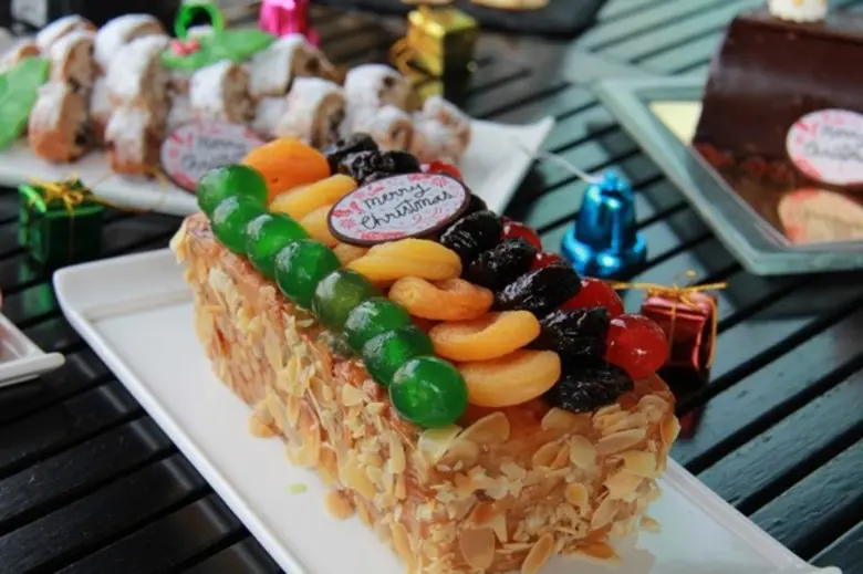 โรงแรมรอยัล ออคิด เชอราตัน ขอเชิญท่านและค...