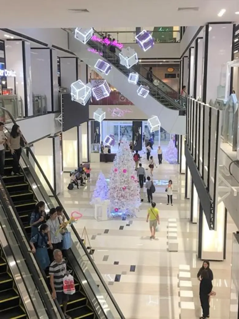 Century The Movie Plaza : Sukhumvit  มูฟไปกับจังหวะชีวิตที่ไม่หยุดนิ่ง