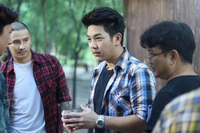 เรื่องย่อ: ละครเรื่อง แผ่นดินของพ่อ..ไม่มีชาวเขามีแต่ชาวเรา