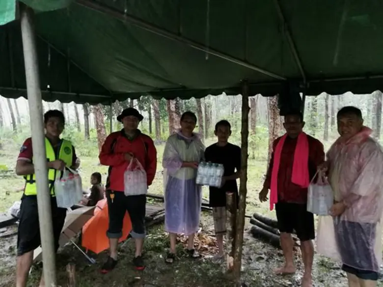 กยท. สั่งการด่วน!! เร่งช่วยเหลือเกษตรกรชาวสวนยางภาคใต้ที่ประสบอุทกภัย พร้อมมอบสิ่งของเยียวยาเบื้องต้น ส่งเจ้าหน้าที่ตรวจสอบ มอบ 3,000 / ราย