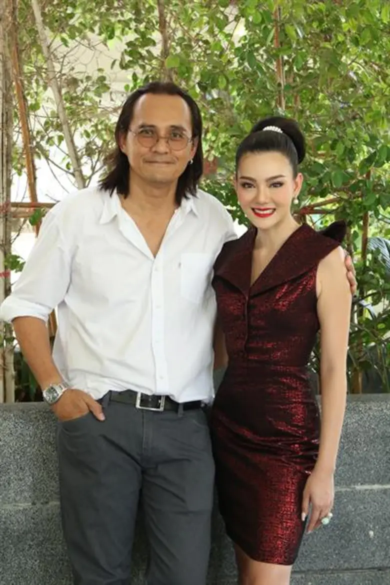 “ช่อง 8” บวงสรวง “ดงผู้ดี”  คว้า “สมาร์ท – นนนี่” ประชันดราม่า